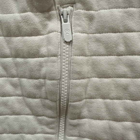 (2187) LULULEMON FLEECE BE TRUE Sz P2P=20" - Picture 7 of 8